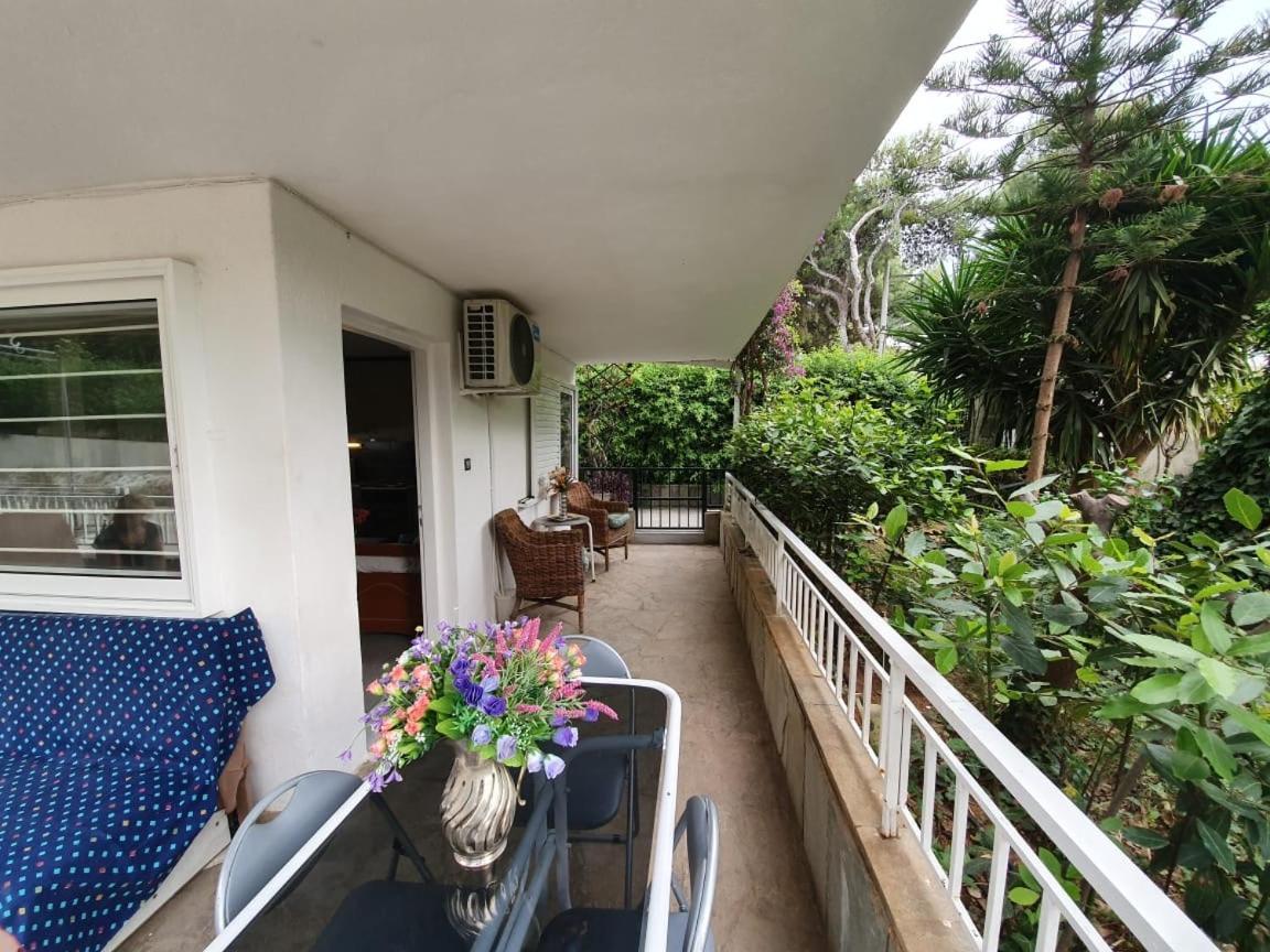 Sea & City Mary'S Residence Atenas Exterior foto